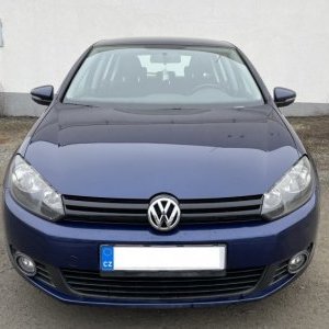 foto VW Golf 1.6 TDi nowe: wtryskiwacze, zawór rg, sprzęgło, pompa wody, opony zimowe